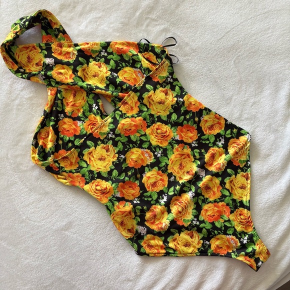 ZARA Black Floral Sleeveless Twist Halter Neck Bodysuit--M - Picture 12 of 16